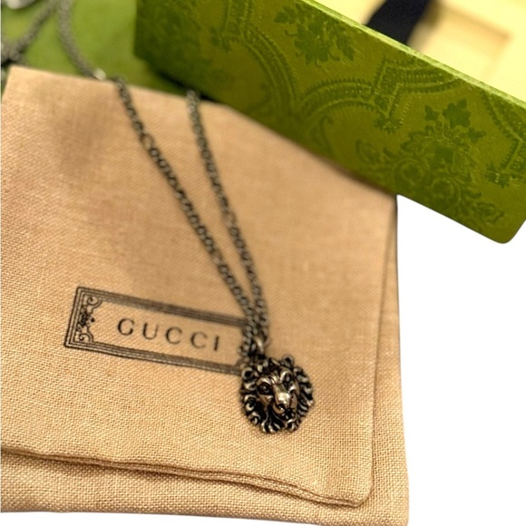 Gucci Lion Head Pendant Necklace Aging Palladium Finish Metal Full Inclusion - Picture 2 of 9